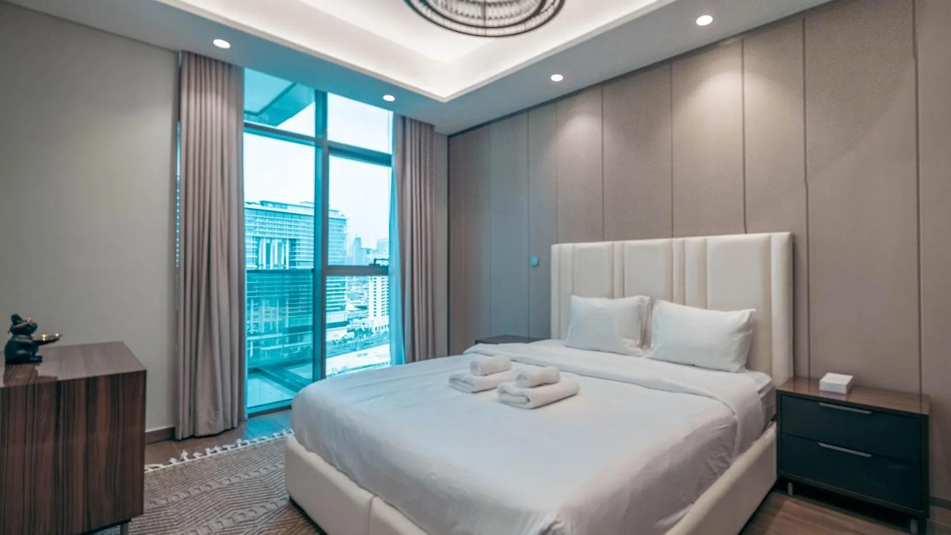 Stunning One Bed Apartment In Luxury Tower Dubai